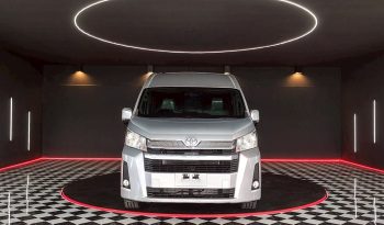 TOYOTA 2020 2WD 2.8 MT COMMUTER SILVER  9916 full