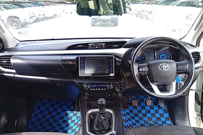 REVO 4WD 2020 2.8G MT SMART CAB WHITE  4723 full