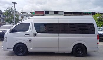 TOYOTA 2WD 2016 3.0 MT COMMUTER SILVER  1391 full