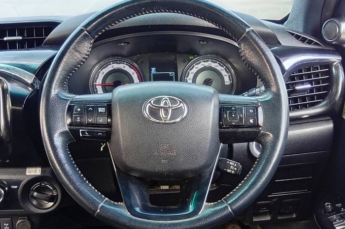 REVO 4WD 2020 2.8G AT DOUBLE CAB BLACK  3620 full