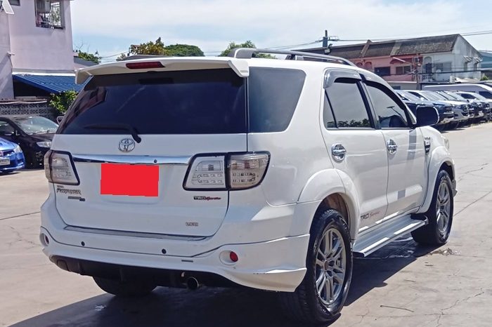 TOYOTA 4WD 2010 3.0V AT FORTUNER WHITE  9296 full