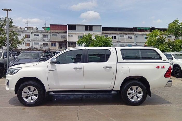 REVO 4WD 2020 2.8G AT DOUBLE CAB WHITE  8581 full