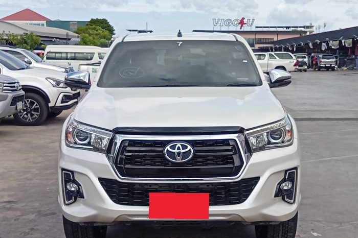 REVO 4WD 2018 2.8G AT DOUBLE CAB WHITE  8311 full