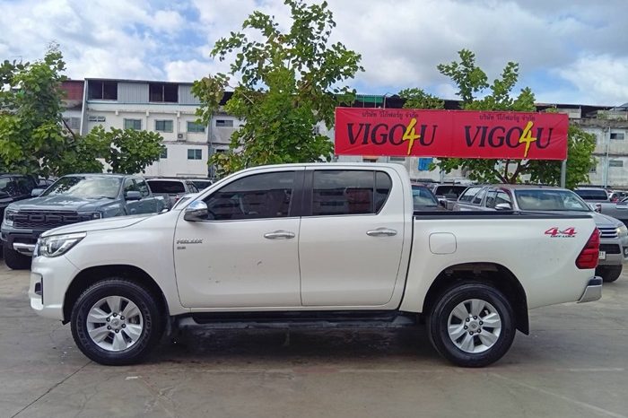 REVO 4WD 2018 2.8G AT DOUBLE CAB WHITE  8311 full
