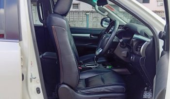 REVO 4WD 2018 2.8G AT DOUBLE CAB WHITE  8311 full