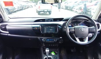 REVO 4WD 2018 2.8G AT DOUBLE CAB WHITE  8311 full