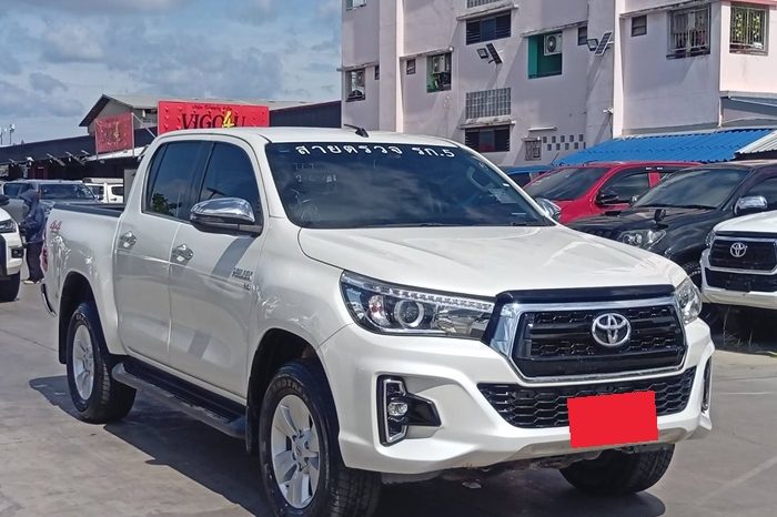 REVO 4WD 2018 2.8G AT DOUBLE CAB WHITE  8314 full