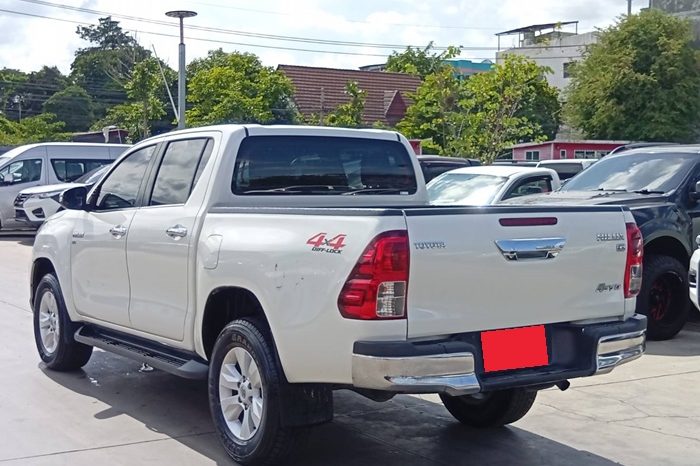 REVO 4WD 2018 2.8G AT DOUBLE CAB WHITE  8314 full