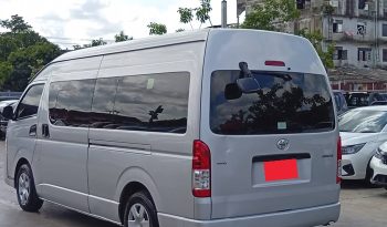 TOYOTA 2WD 2020 3.0 MT COMMUTER SILVER  7291 full