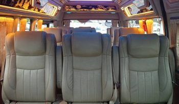 TOYOTA 2WD 2018 3.0 MT COMMUTER SILVER  6380 full