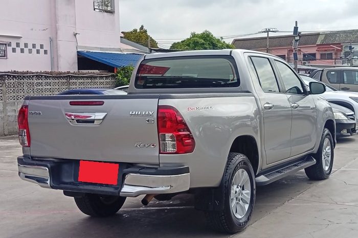 REVO PRE 2020 2.4E AT DOUBLE CAB SILVER  2304 full