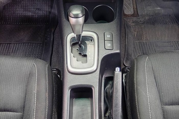 REVO PRE 2020 2.4E AT DOUBLE CAB SILVER  2304 full