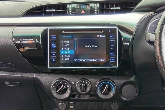 REVO PRE 2020 2.4E AT DOUBLE CAB SILVER  2304 full