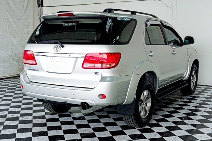 TOYOTA 4WD 2007 2.7V AT FORTUNER SILVER  6463 full