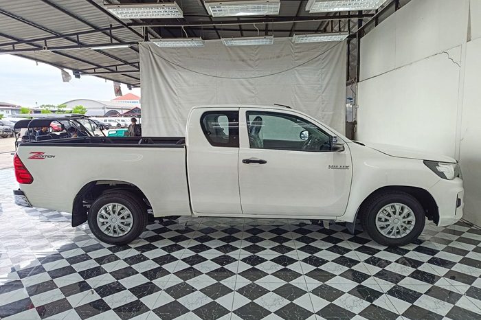 REVO 2WD 2020 2.4J AT SMART CAB WHITE  8260 full
