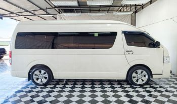 TOYOTA 2WD 2019 3.0 AT COMMUTER WHITE  6244 full
