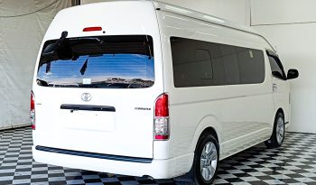 TOYOTA 2WD 2019 3.0 AT COMMUTER WHITE  6244 full