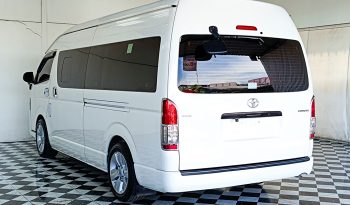 TOYOTA 2WD 2019 3.0 AT COMMUTER WHITE  6244 full