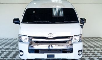 TOYOTA 2WD 2019 3.0 AT COMMUTER WHITE  6244 full