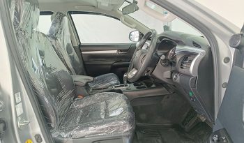 REVO 4WD 2022 2.8G AT DOUBLE CAB SILVER  9974 full