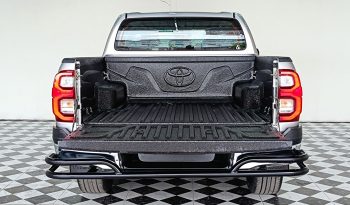REVO 4WD 2022 2.8G AT DOUBLE CAB SILVER  9974 full