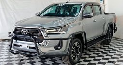 REVO 4WD 2022 2.8G AT DOUBLE CAB SILVER  9974