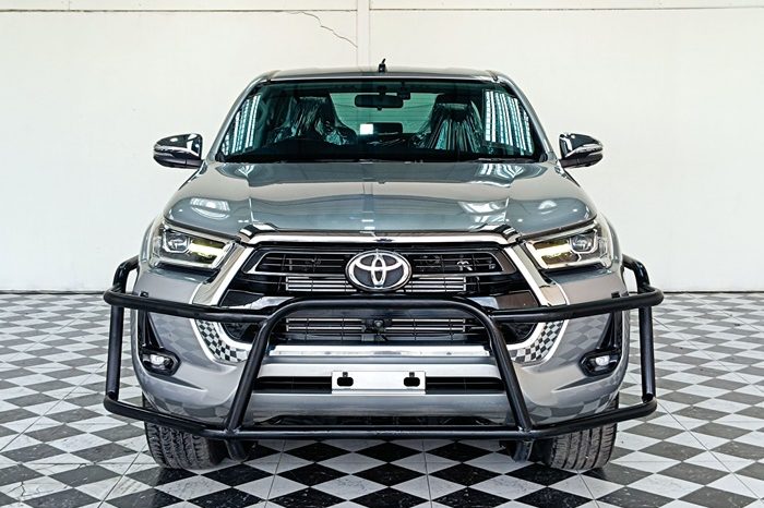 REVO 4WD 2022 2.8G AT DOUBLE CAB SILVER  9974 full