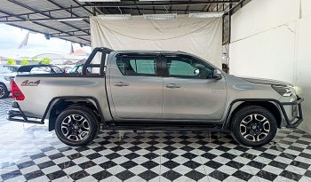 REVO 4WD 2022 2.8G AT DOUBLE CAB SILVER  9987 full