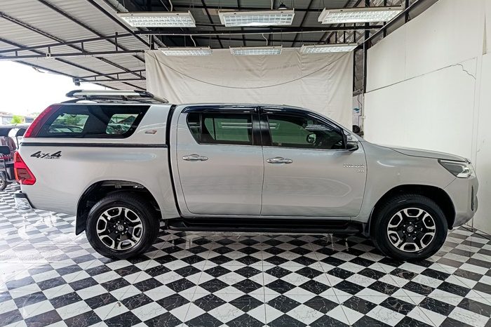 REVO 4WD 2020 2.8G AT DOUBLE CAB SILVER  6923 full