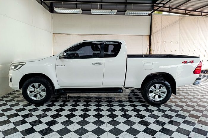 REVO 4WD 2019 2.4E MT SMART CAB WHITE  8620 full