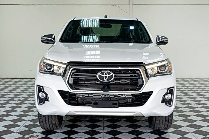 REVO 4WD 2019 2.4E MT SMART CAB WHITE  8620 full