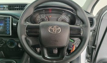 REVO 2WD 2018 2.4J MT STANDARD SILVER  855 full