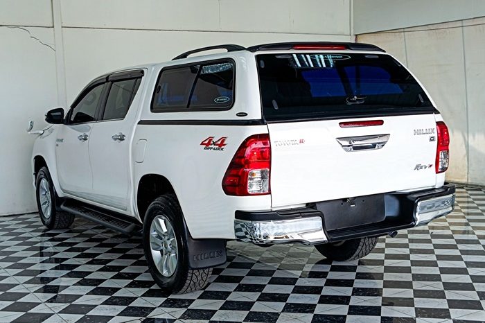 REVO 4WD 2018 2.8G AT DOUBLE CAB WHITE 8333 full