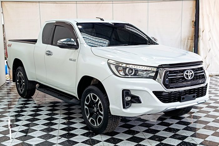 REVO 4WD 2018 2.4E MT SMART CAB WHITE  5056 full
