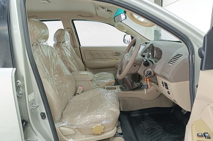 TOYOTA 4WD 2007 3.0V MT FORTUNER SILVER  3262 full