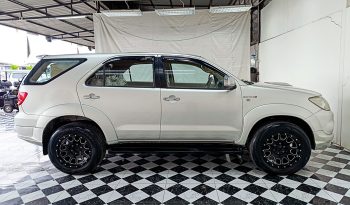 TOYOTA 4WD 2007 3.0V MT FORTUNER SILVER  3262 full