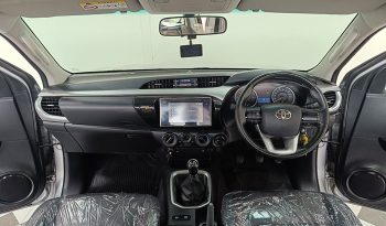REVO 4WD 2020 2.4E MT SMART CAB SILVER  4634 full