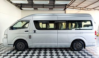 TOYOTA 2WD 2016 3.0 MT COMMUTER SILVER  1391 full