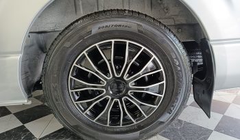 TOYOTA 2WD 2016 3.0 MT COMMUTER SILVER  1391 full
