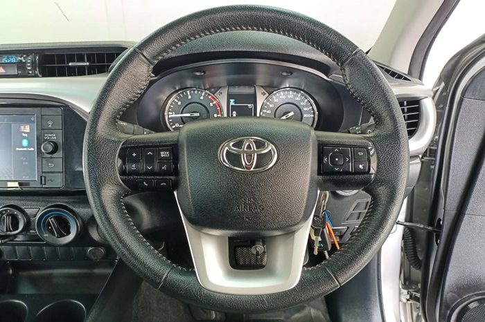 REVO 2WD 2021 2.4J AT SMART CAB SILVER  6794 full