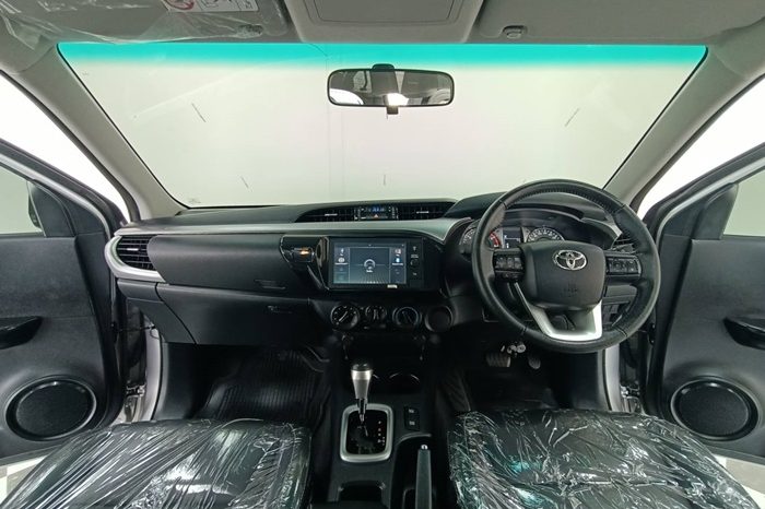 REVO 2WD 2021 2.4J AT SMART CAB SILVER  6794 full