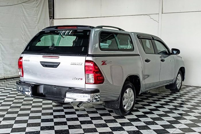 REVO 2WD 2019 2.4J AT DOUBLE CAB SILVER  5816 full
