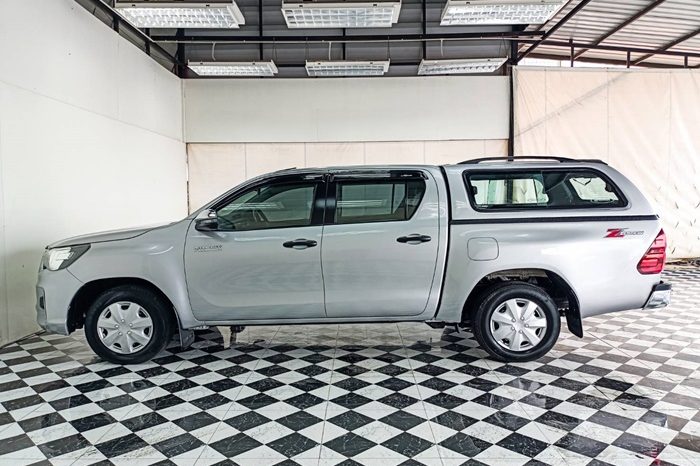 REVO 2WD 2019 2.4J AT DOUBLE CAB SILVER  5816 full