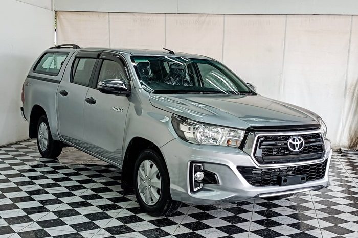 REVO 2WD 2019 2.4J AT DOUBLE CAB SILVER  5816 full