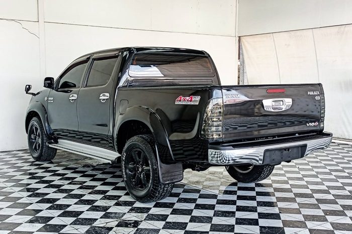 VIGO 4WD 2011 3.0G AT DOUBLE CAB BLACK  6947 full