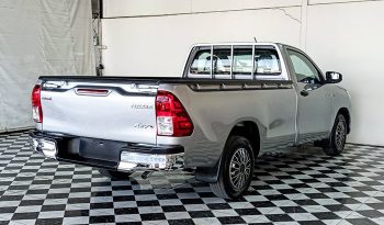 REVO 2WD 2018 2.4J MT STANDARD SILVER  7114 full