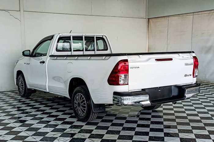 REVO 2WD 2021 2.4J MT STANDARD WHITE  7769 full