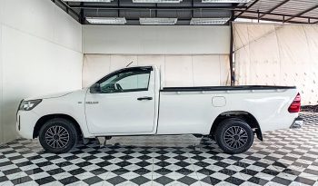 REVO 2WD 2021 2.4J MT STANDARD WHITE  7769 full