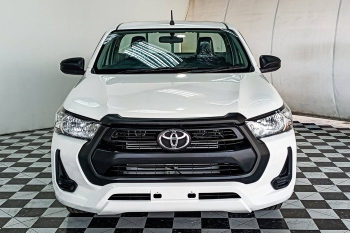 REVO 2WD 2021 2.4J MT STANDARD WHITE  7769 full