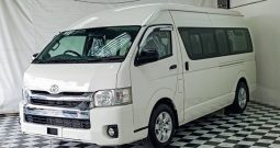 TOYOTA 2WD 2017 3.0 AT COMMUTER WHITE  2521